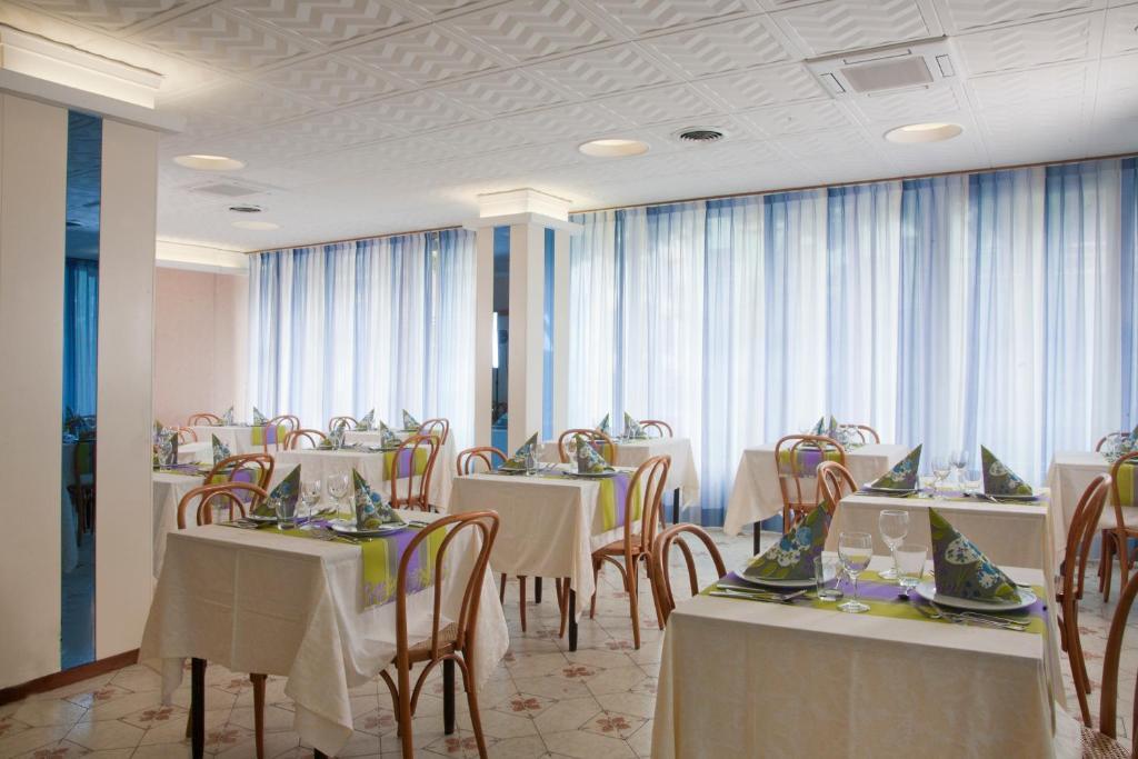 Hotel Norma Misano Adriatico Ngoại thất bức ảnh